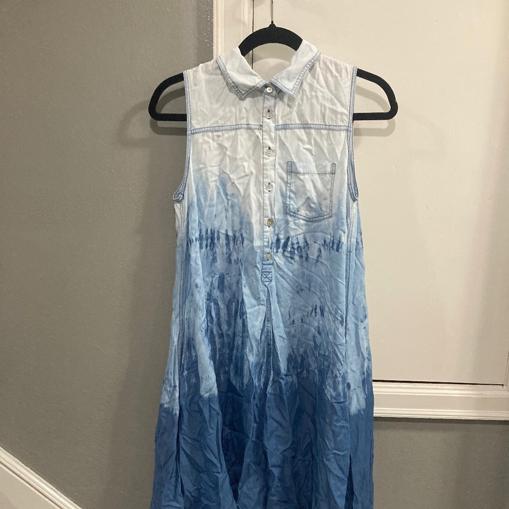 Blue tie dye flowy dress